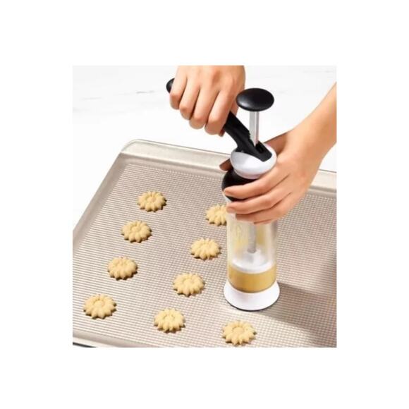 OXO SoftWorks Cookie Press Set 20Pc (1) Cookie Press (1) Storage Case (18) Disks - Picture 7 of 8